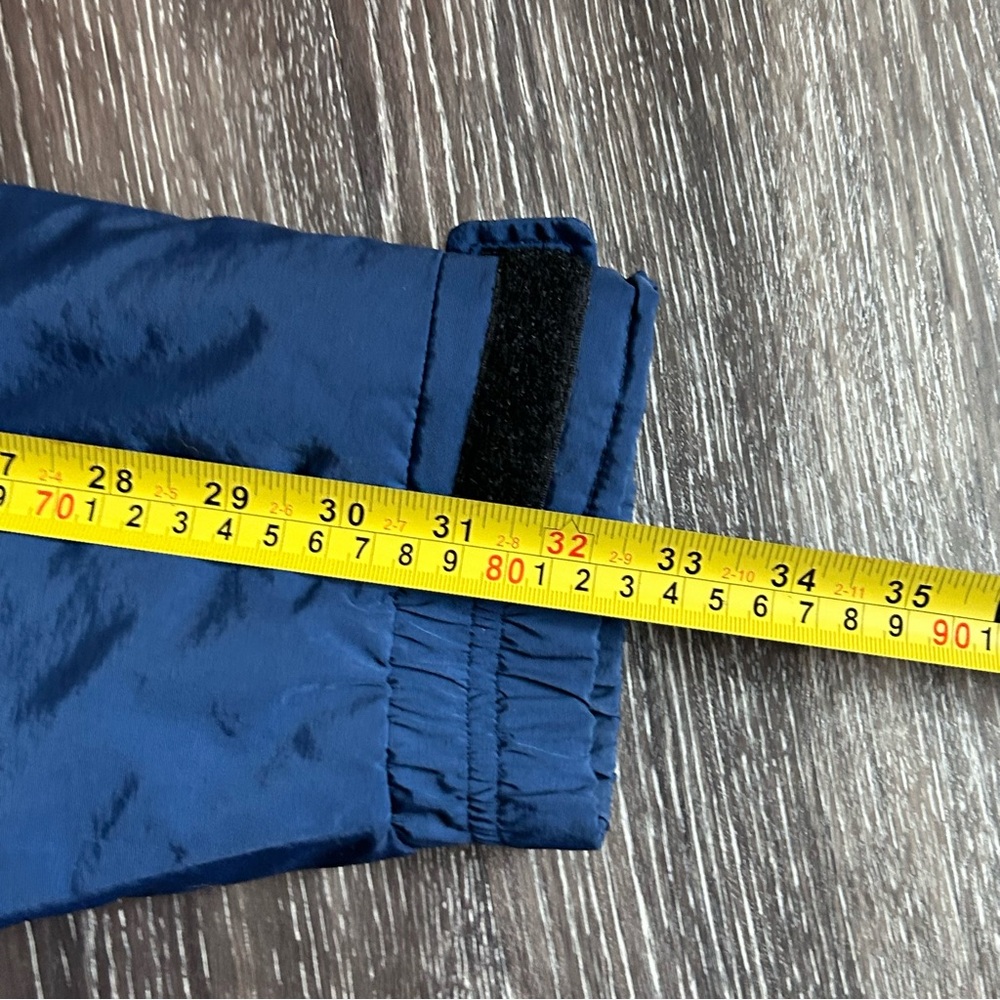 Vintage Puma NHL Toronto Maple Leaf Winter Hooded Jacket Size Large Read - Picture 10 of 15